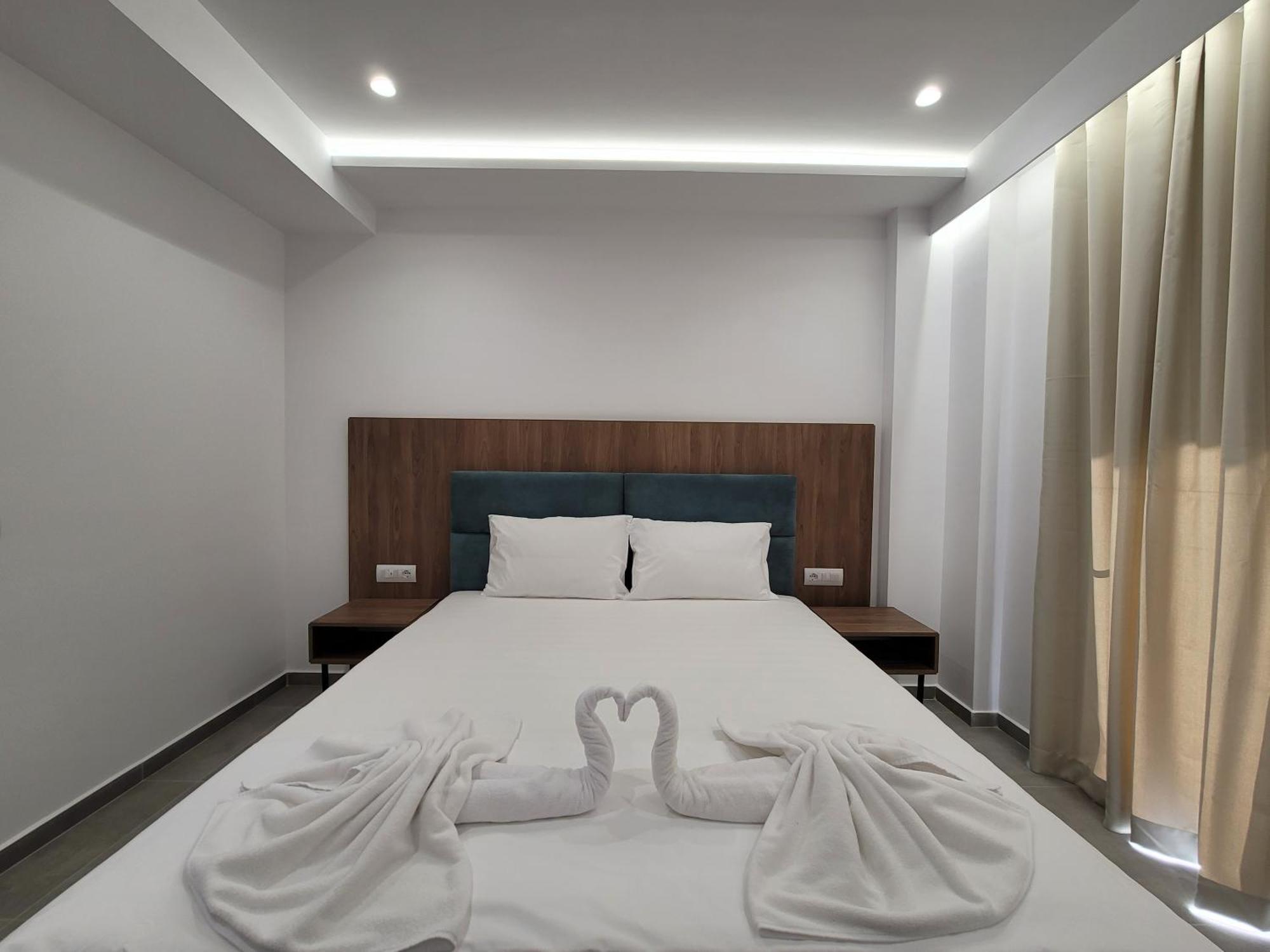 Prestige Hotel Ksamil Exterior photo