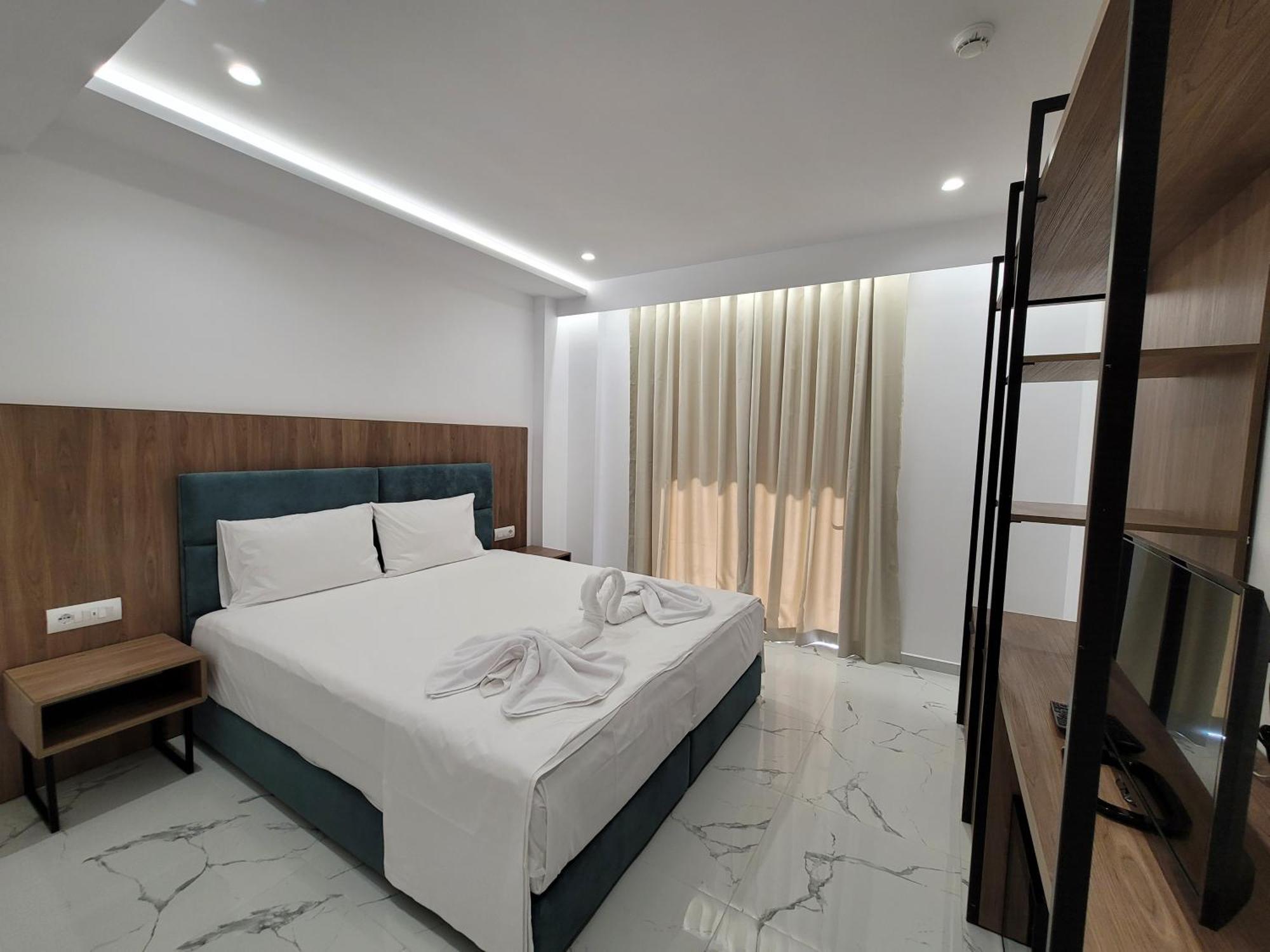 Prestige Hotel Ksamil Exterior photo