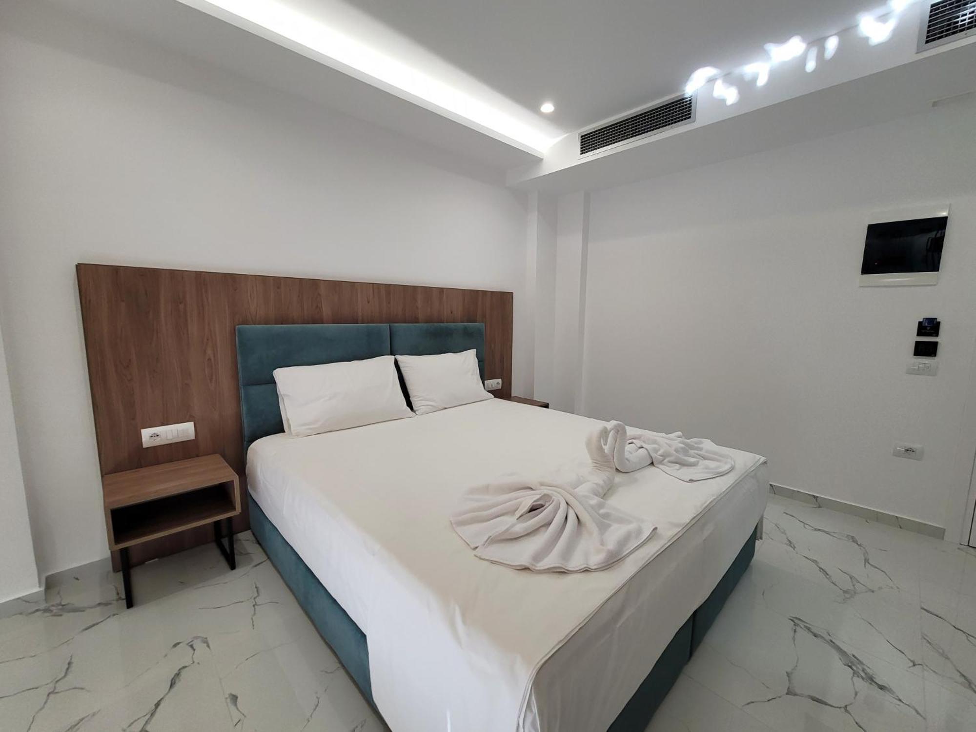 Prestige Hotel Ksamil Exterior photo