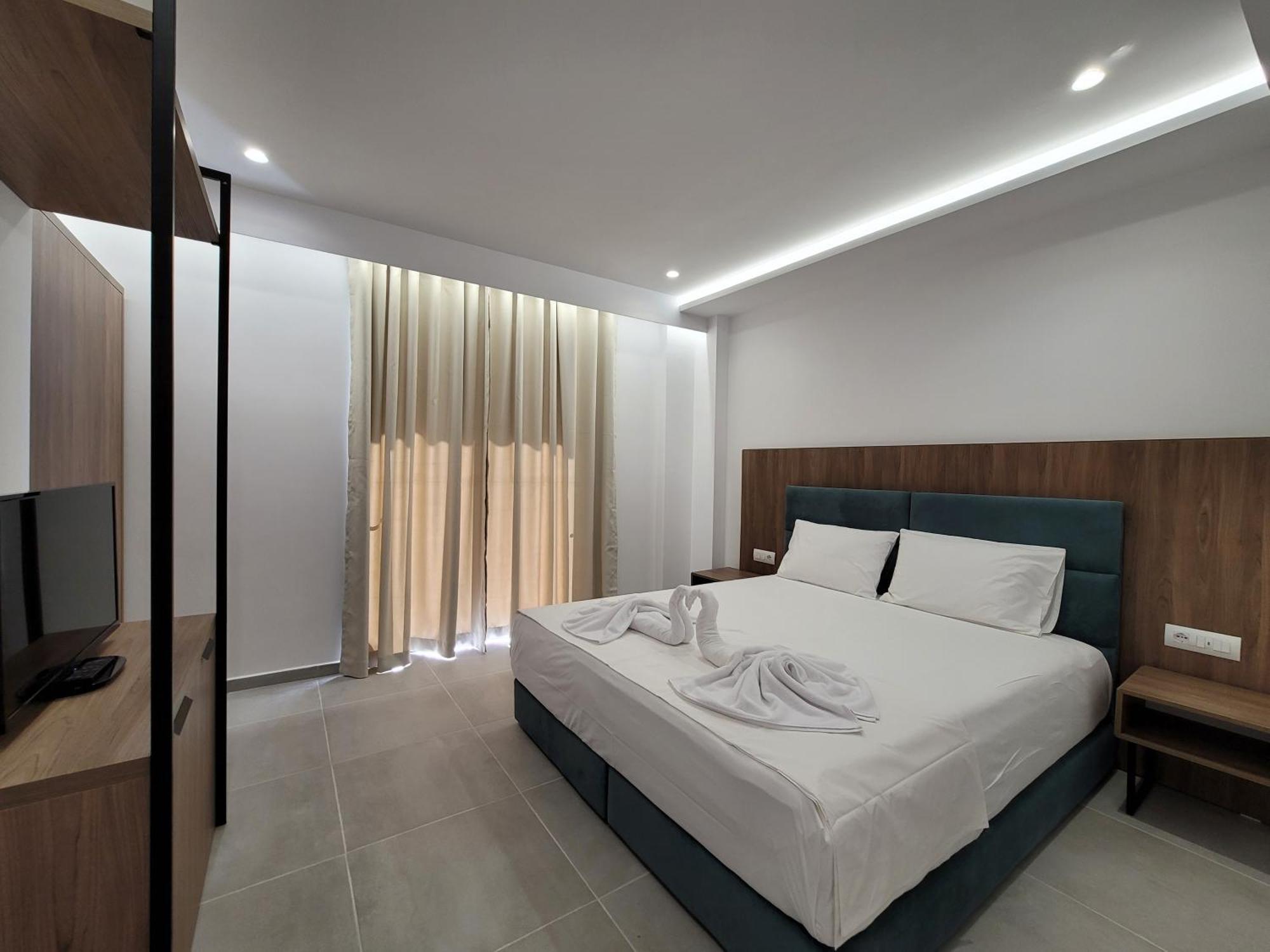 Prestige Hotel Ksamil Exterior photo
