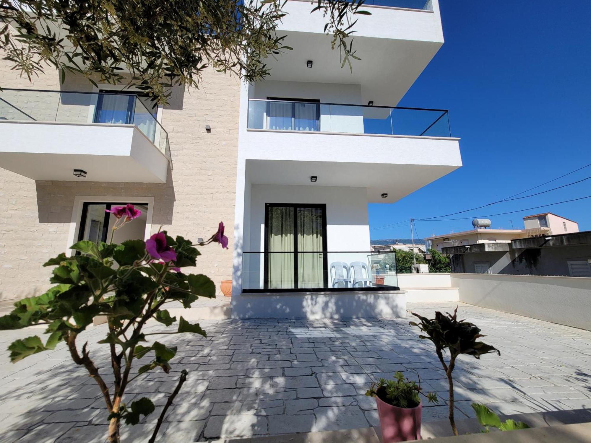 Prestige Hotel Ksamil Exterior photo