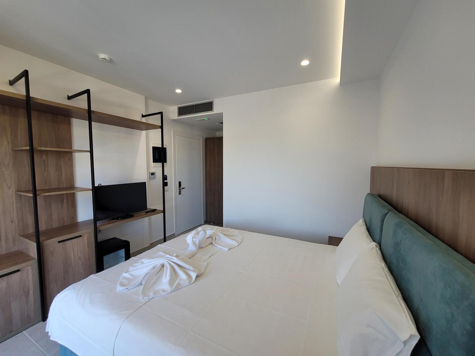 Prestige Hotel Ksamil Exterior photo