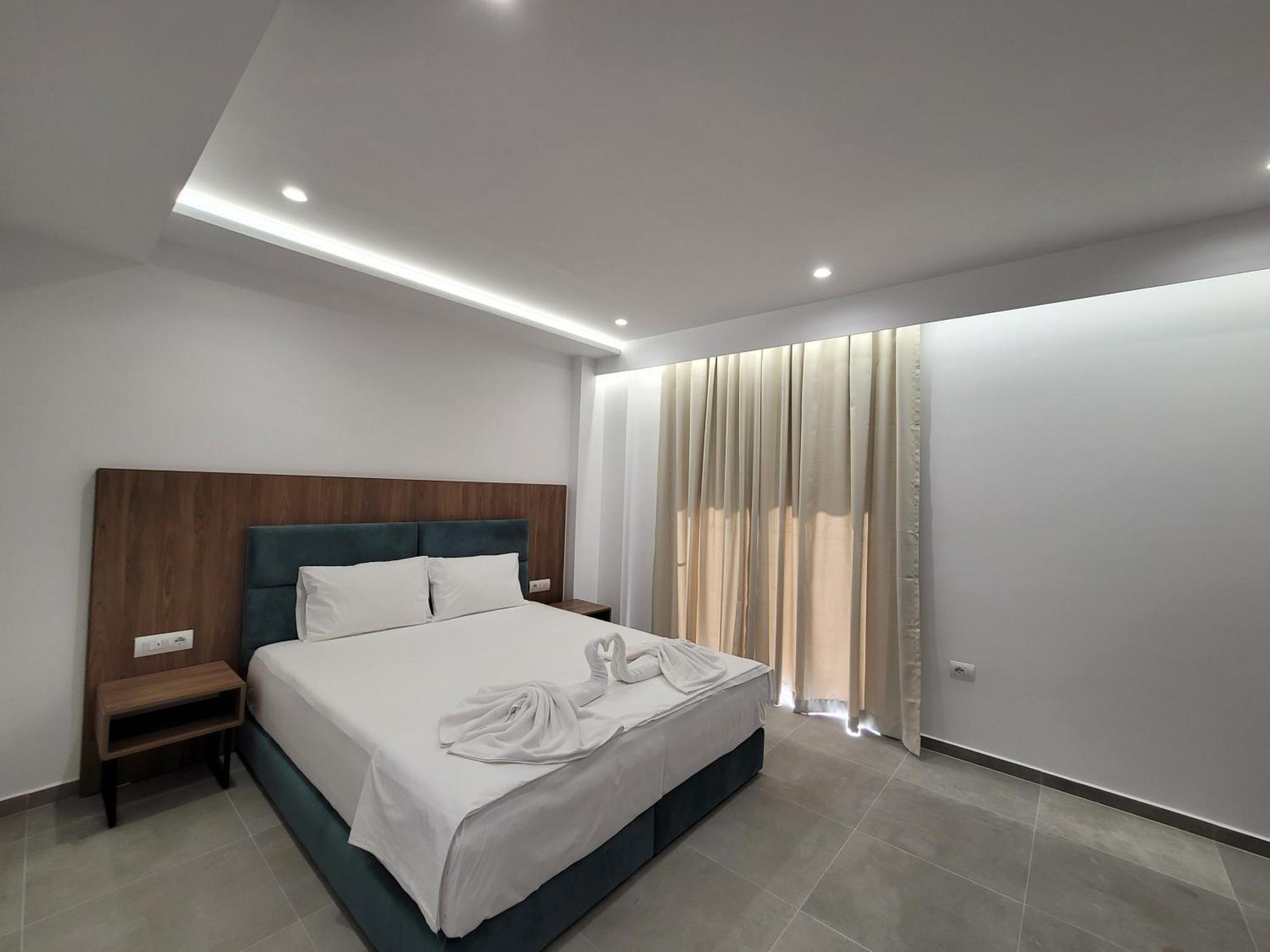 Prestige Hotel Ksamil Exterior photo