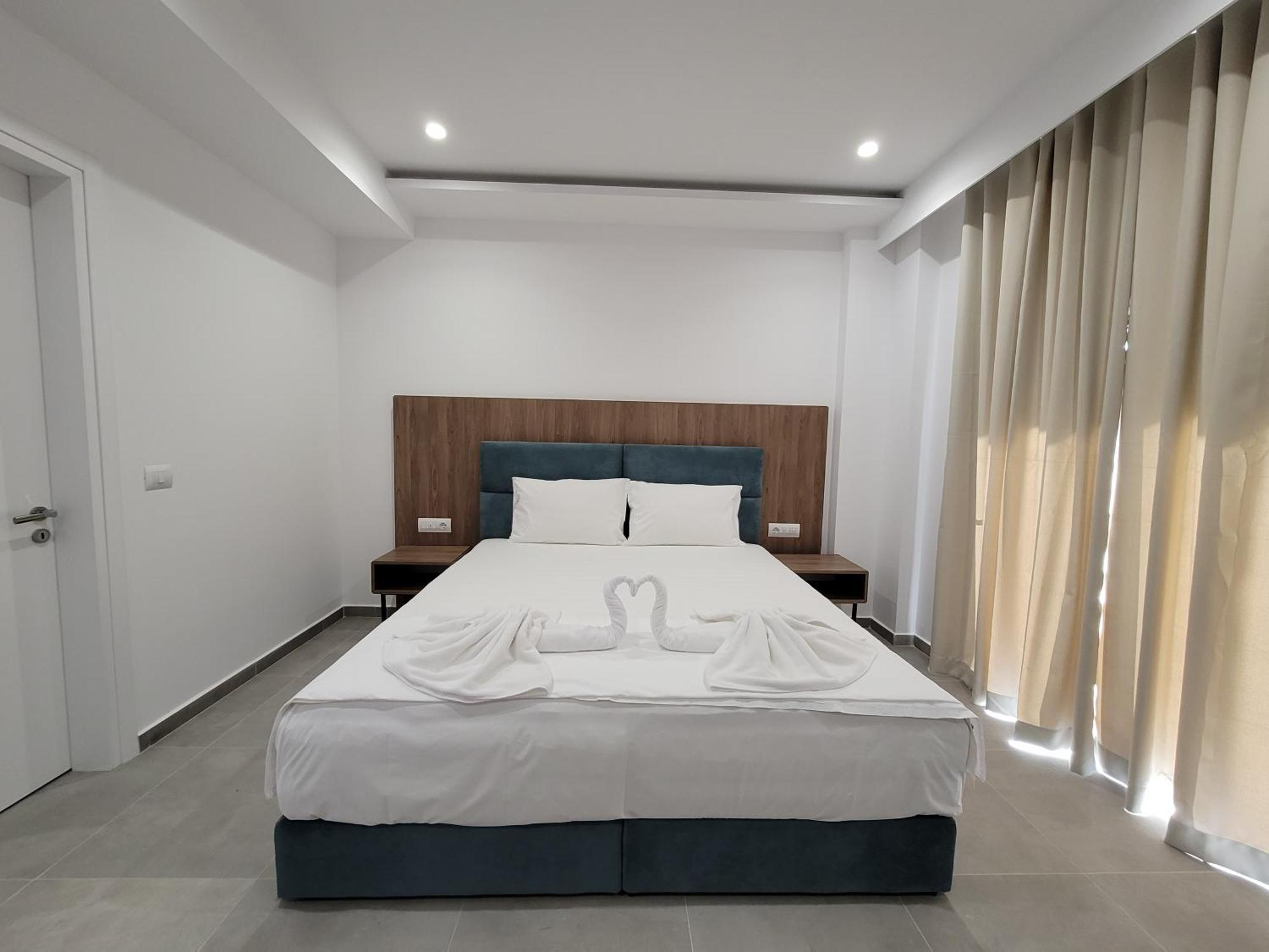 Prestige Hotel Ksamil Exterior photo